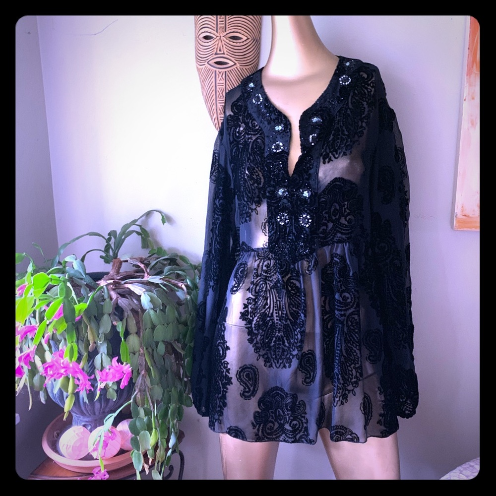 Velvet paisley Black burnout velvet tunic top